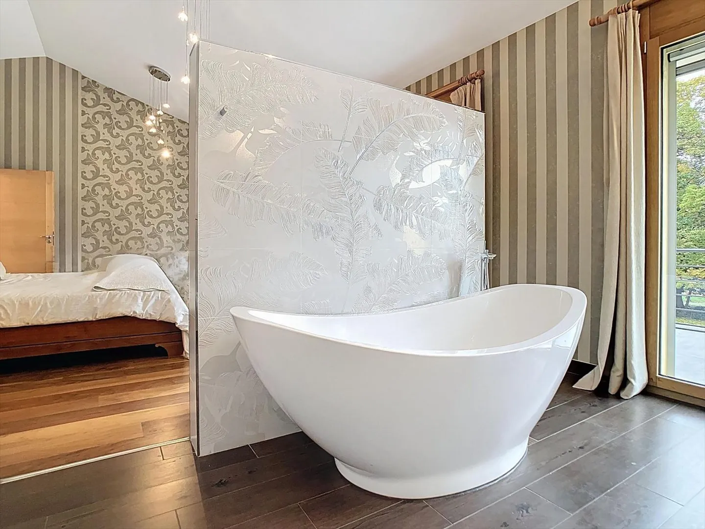 Maison 11 pièces - Photo 9 sur 13