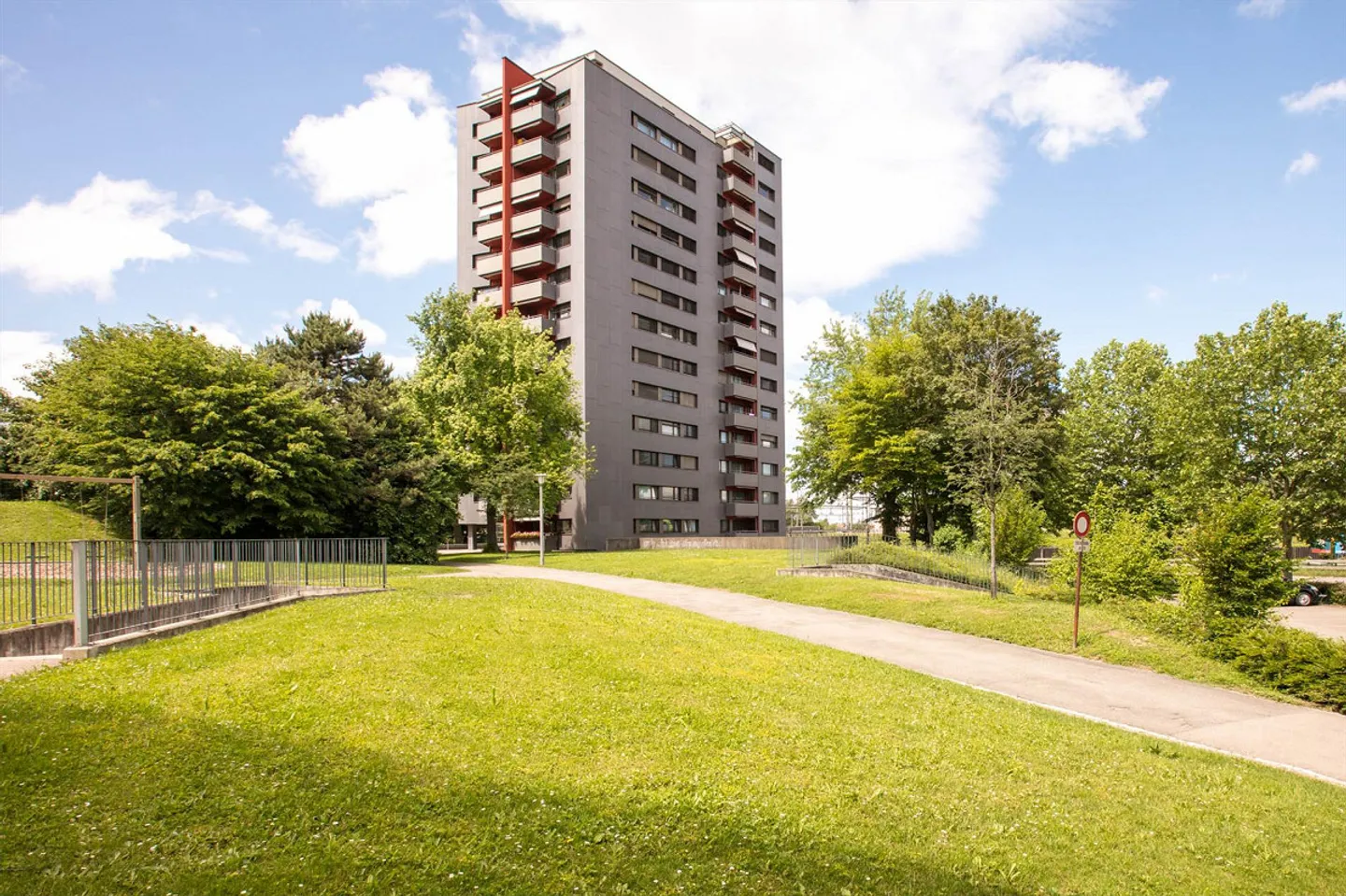 Indoor Parking Spaces in Muttenz - Photo 1 of 1