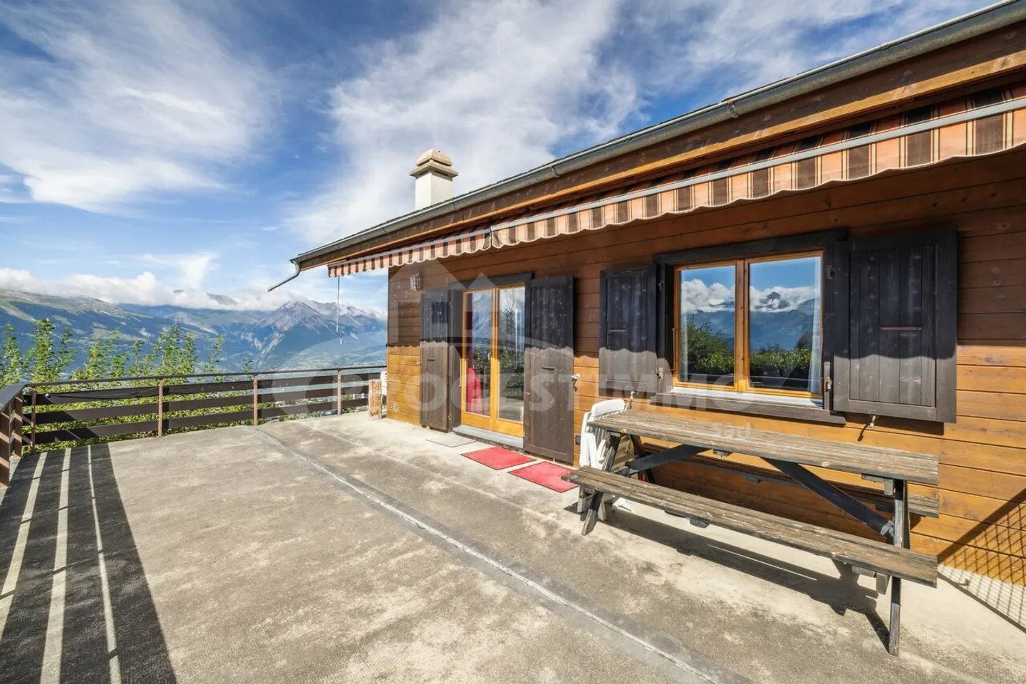 Chalet 6,5 pièces à Haute-Nendaz avec vue superbe - Photo 1 sur 17