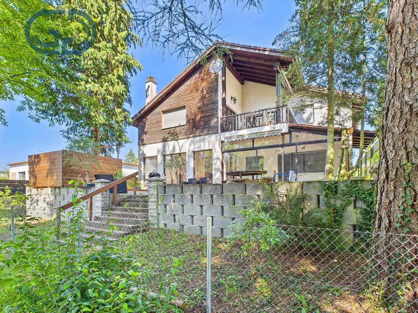 Residential building with exceptionally high yield of over 7.5% - Photo 3 of 8