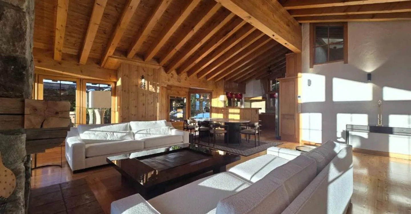 AUSGEZEICHNETE PENTHOUSE - Foto 3 von 11