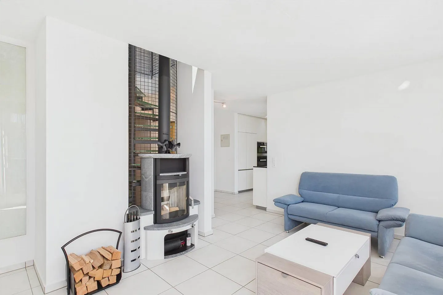 Living Comfort on Two Levels: Terrace Attic with Beautiful Views - Photo 1 of 4