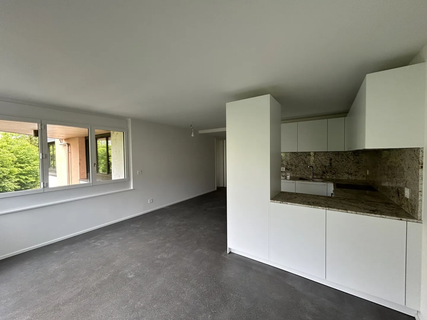 2 Zimmer im 1. Stock im Herzen des schönen Viertels Rumine! - Foto 3 von 6