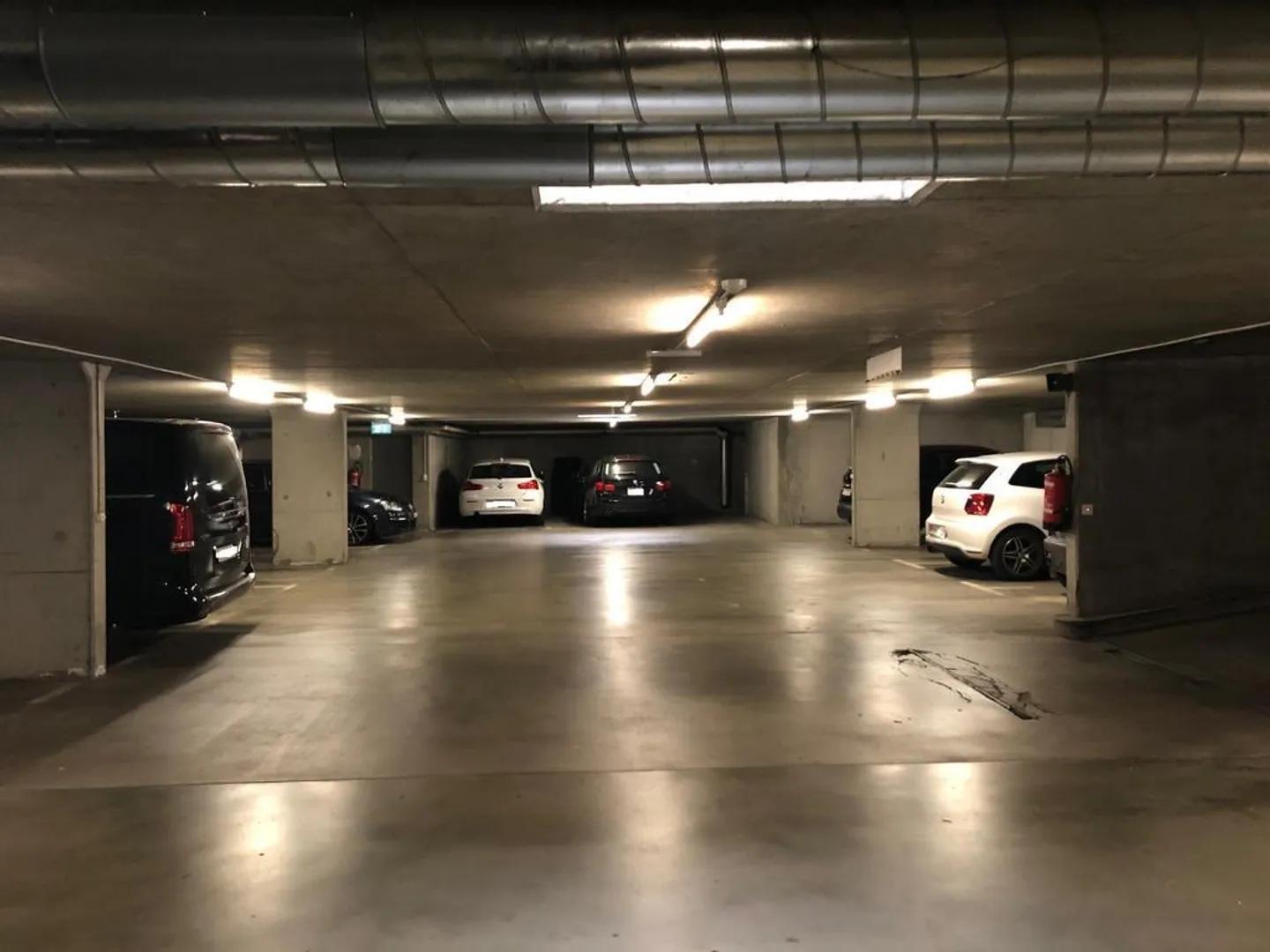 Posto auto in affitto - Foto 2 di 2