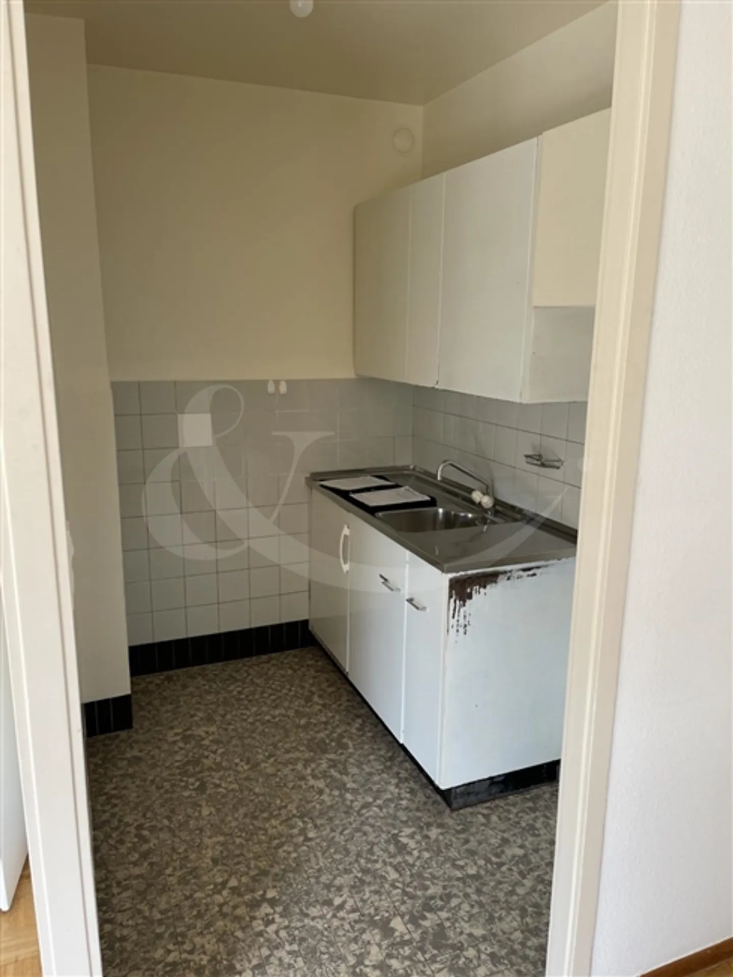 «8 Av. Henri-Dunant, 2 Zimmer» - Foto 1 von 5