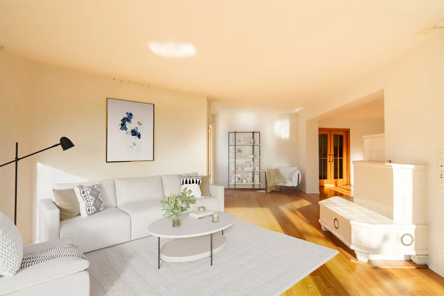 Spacious 6-Room Double Family House with Country House Character and Sunny Garden in Quiet Location near Bern. - Photo 5 of 32