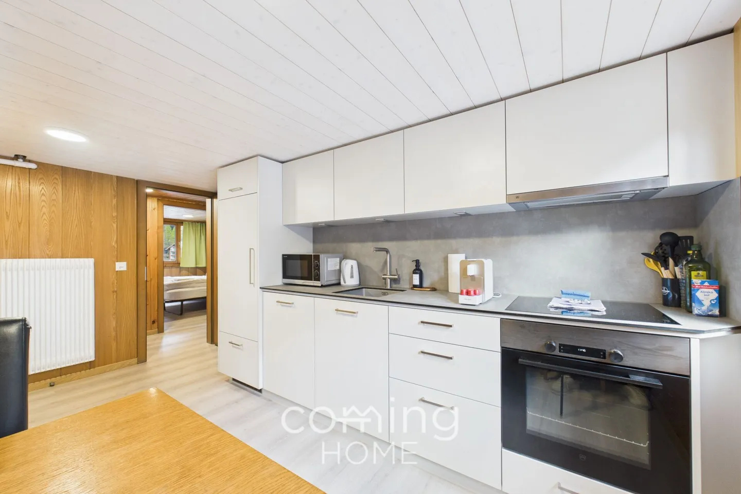 Sunny 3.5-room apartment in the heart of Saas-Grund with a view of the surrounding mountains - Photo 2 of 13