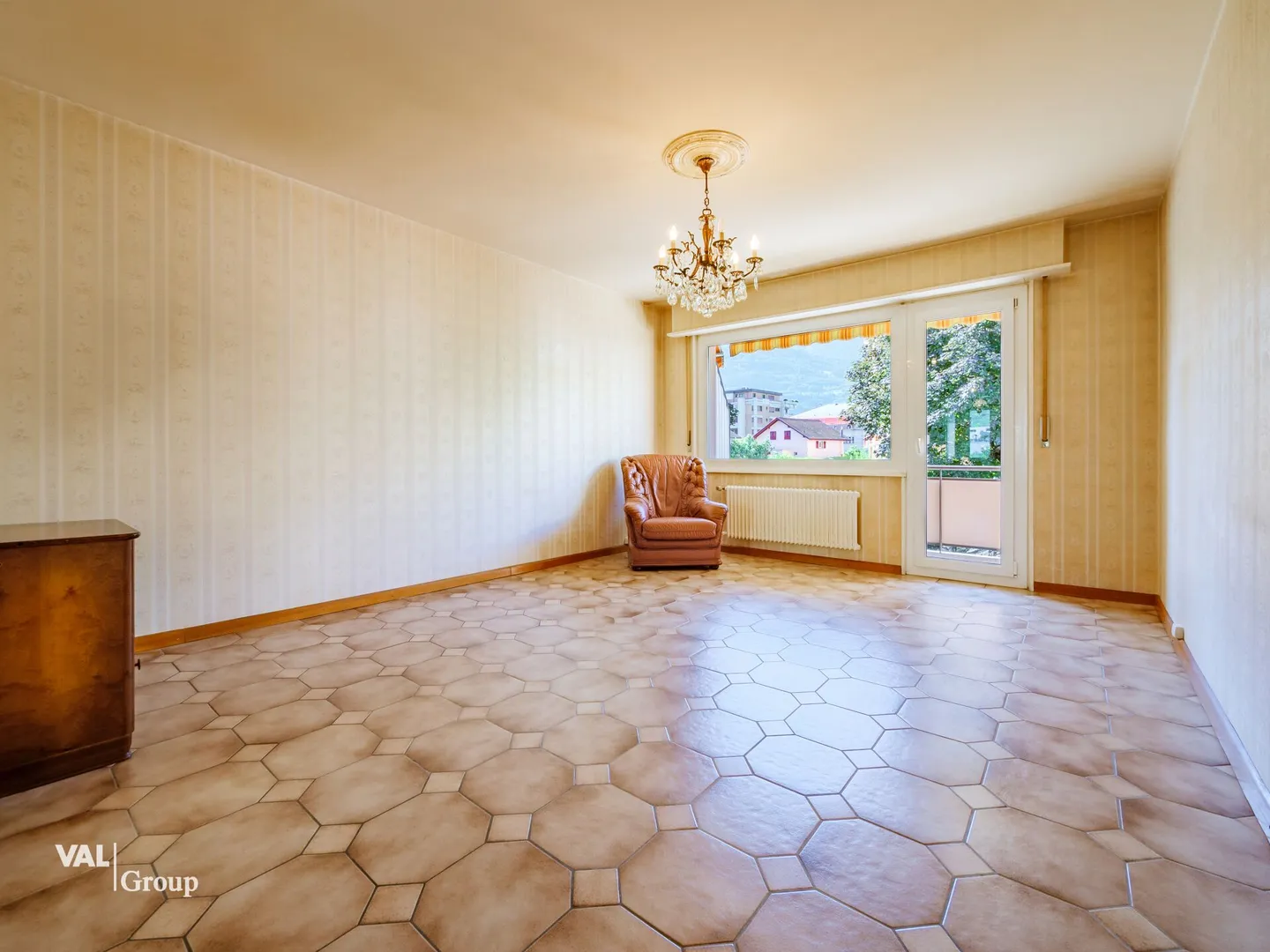 Opportunité Unique de Rénovation à Conthey - Photo 6 sur 10