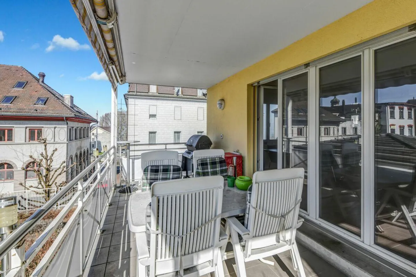 Appartement spacieux avec vue sur le lac et deux pièces de loisir à proximité immédiate... - Photo 5 sur 30