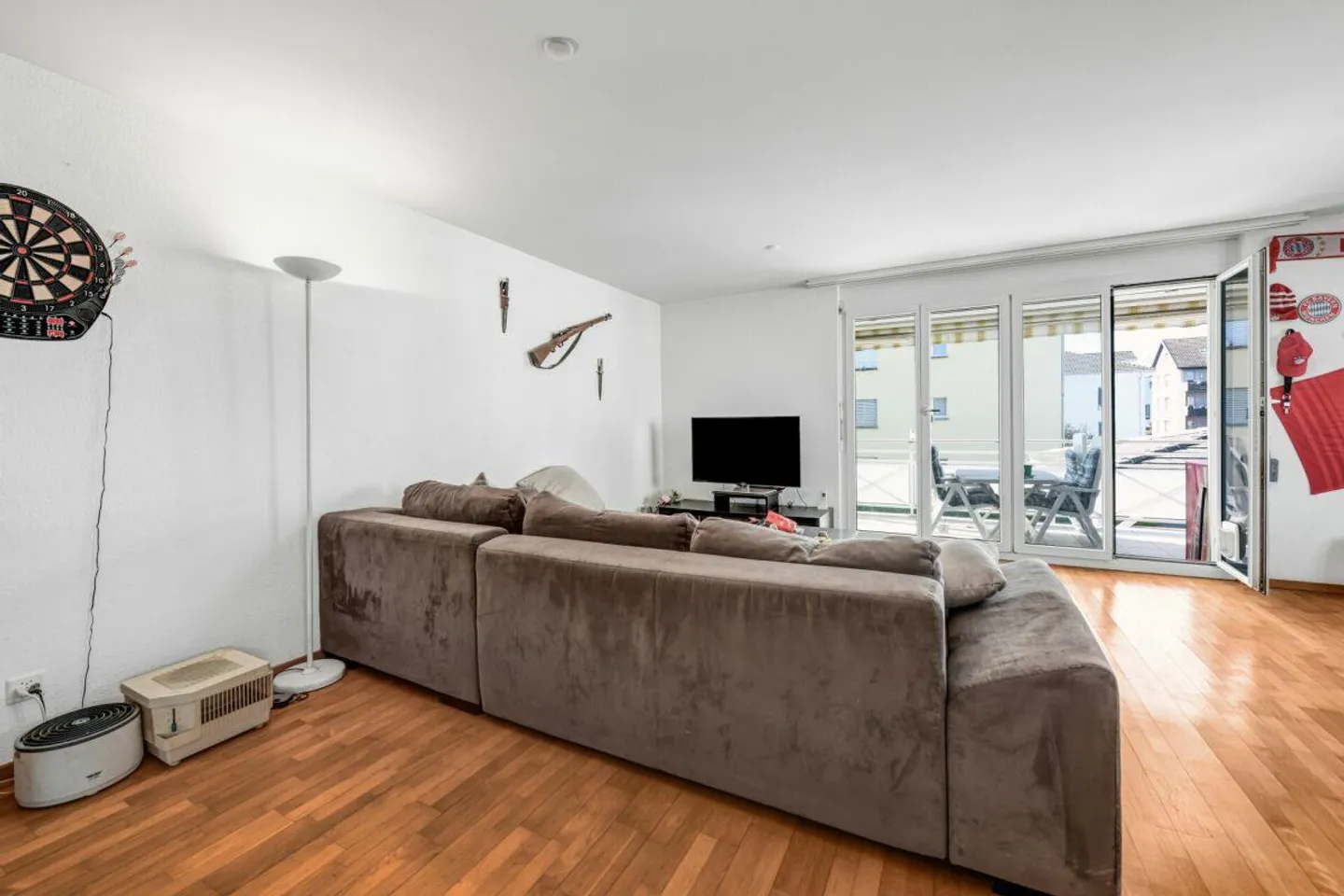 Appartement spacieux avec vue sur le lac et deux pièces de loisir à proximité immédiate... - Photo 8 sur 30