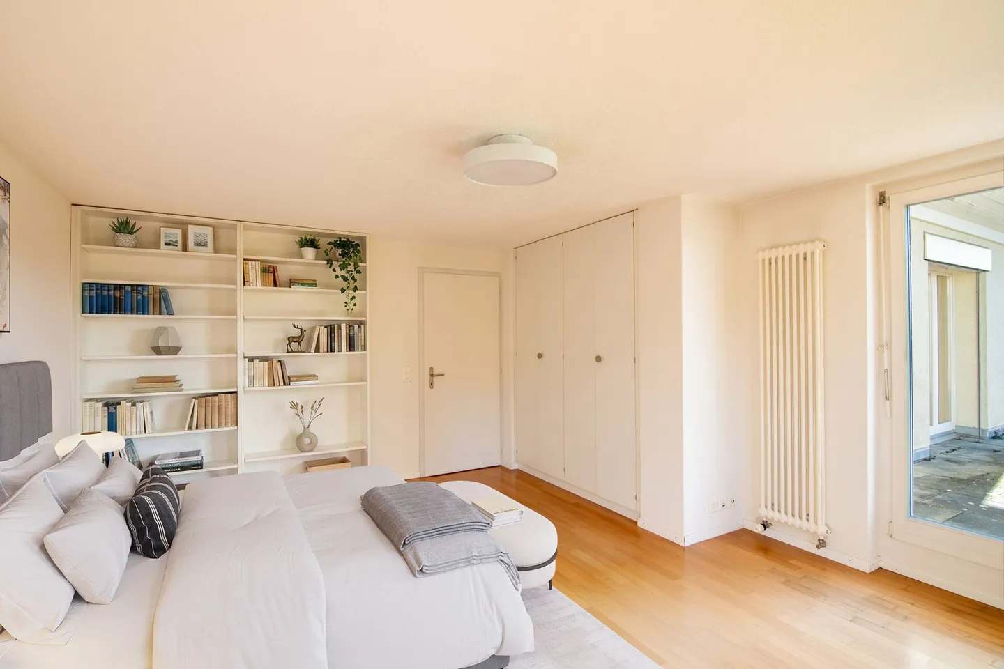 Spacious 6-Room Double Family House with Country House Character and Sunny Garden in Quiet Location near Bern. - Photo 15 of 32