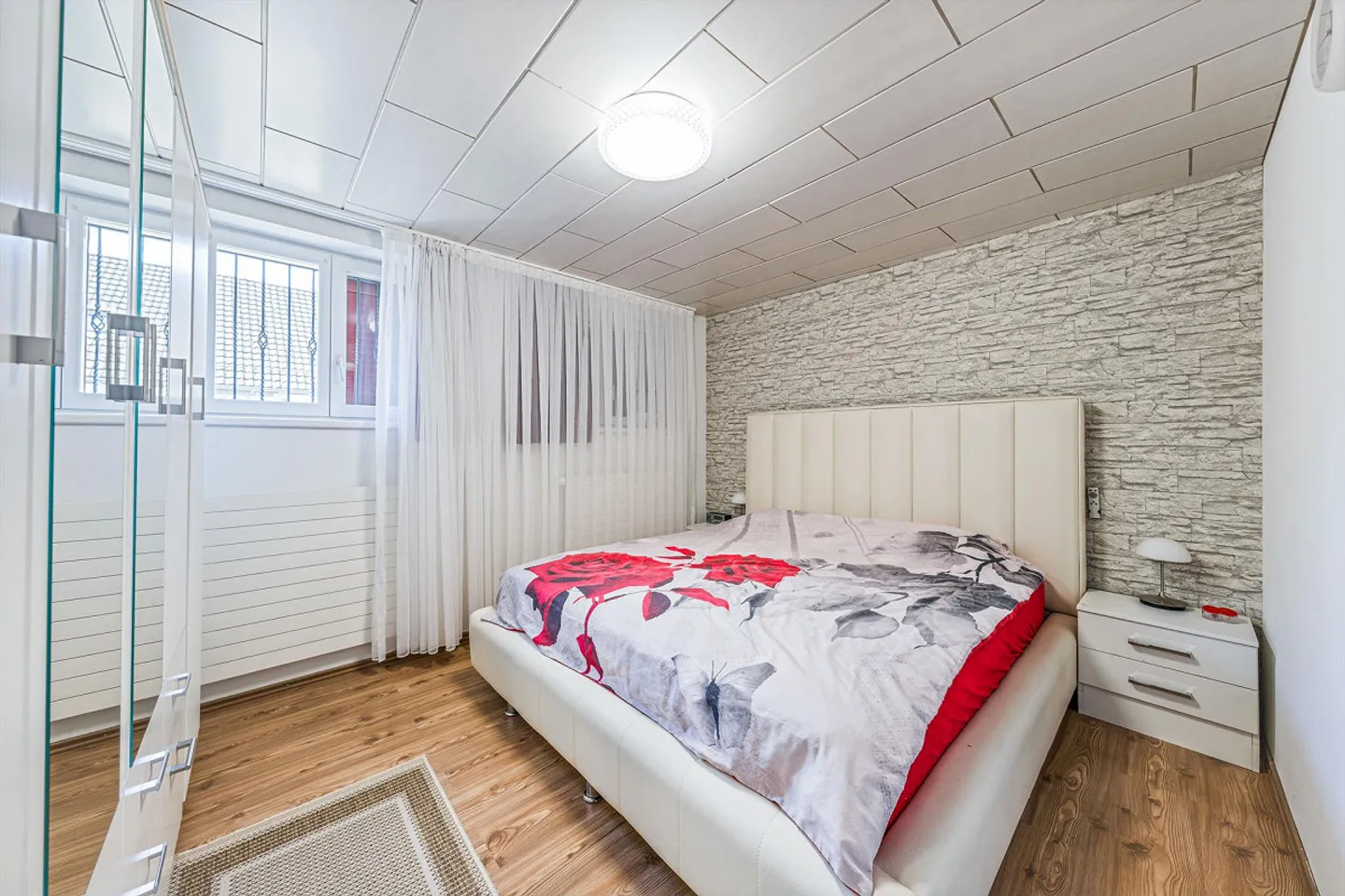 AgentSelly - Maison attrayante avec beaucoup d'espace et de charme - Photo 7 sur 11