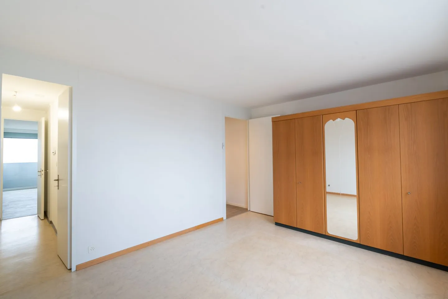 Appartement en duplex de 4,5 pièces avec aménagement flexible - Photo 7 sur 16