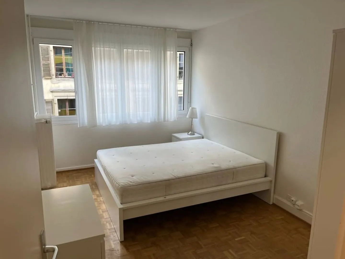 À louer - Appartement meublé 4 pièces à Genève (Rue de Bâle) - Photo 6 sur 9