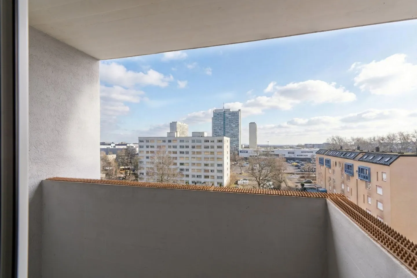 Appartement en duplex de 4,5 pièces avec aménagement flexible - Photo 13 sur 16