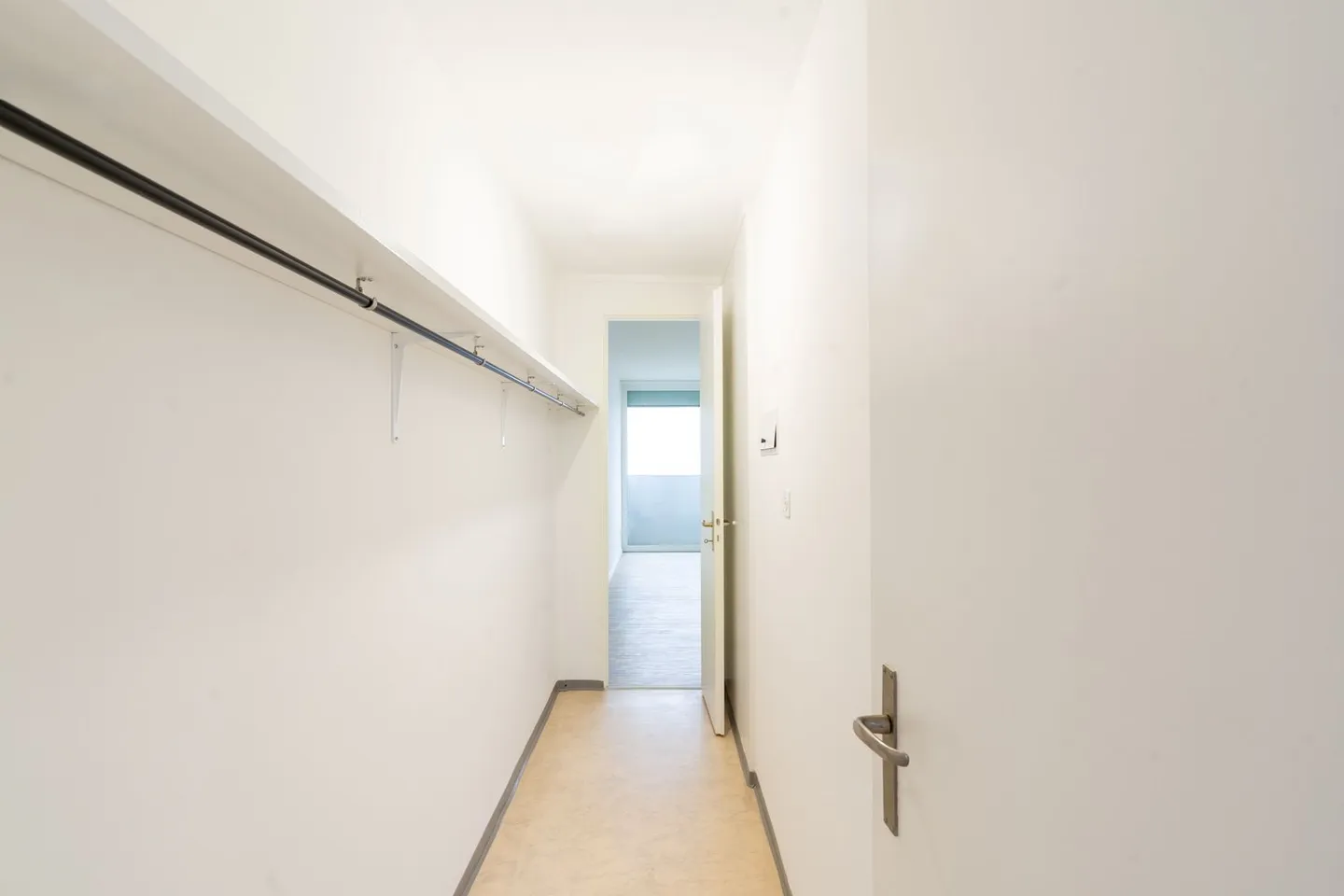 Appartement en duplex de 4,5 pièces avec aménagement flexible - Photo 11 sur 16