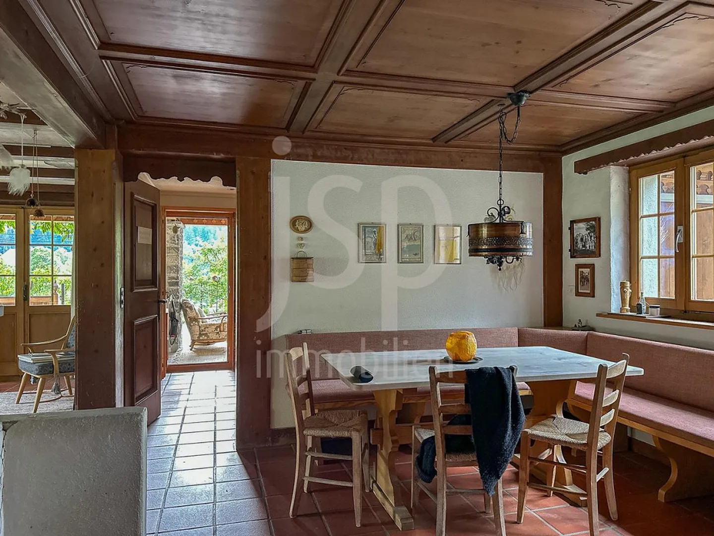 Stilvolles Chalet mit unverbaubarem Blick - Foto 5 von 27