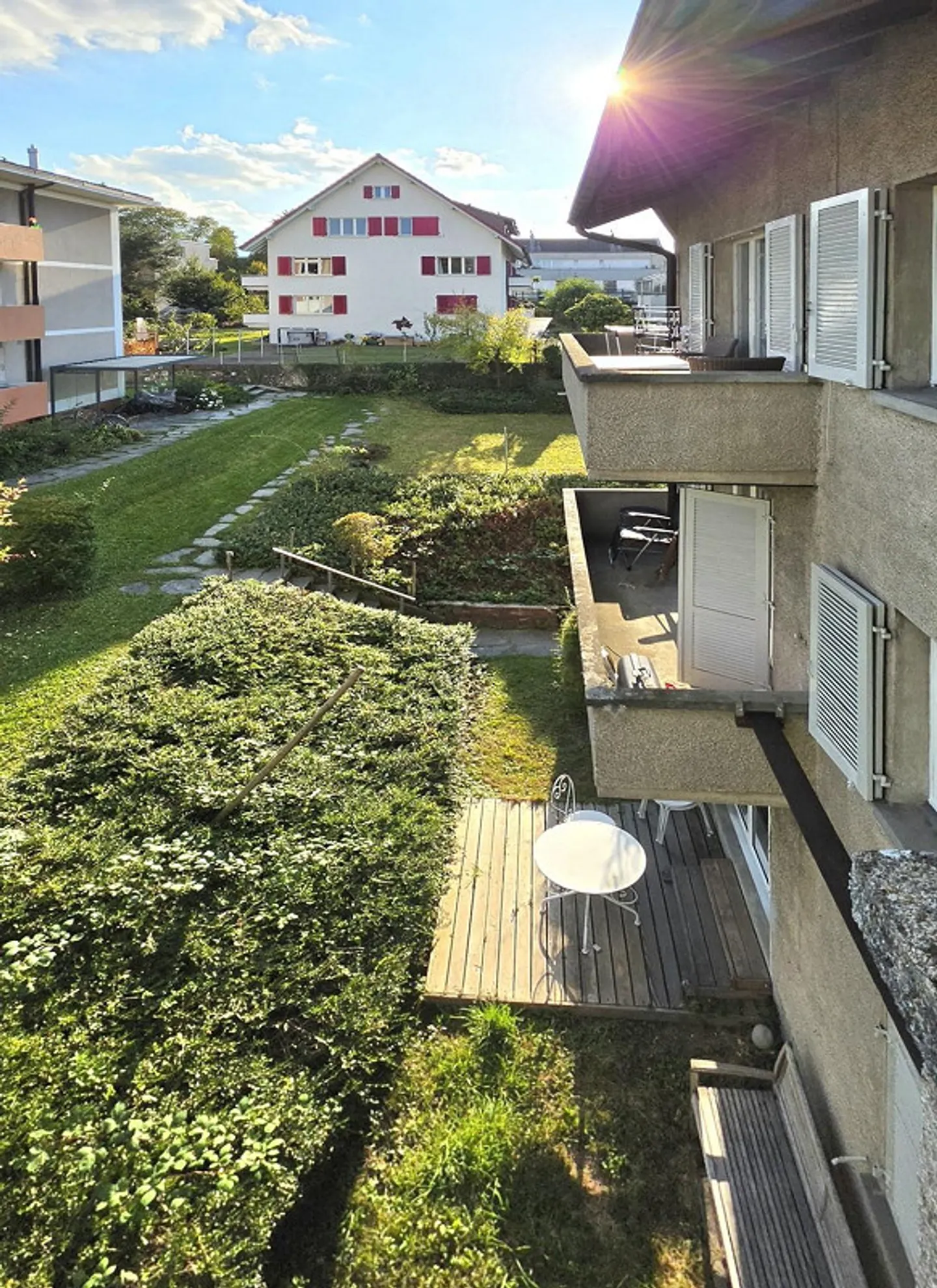 finely renovated, very quiet, garden seating area, preferred neighborhood - Photo 3 of 13