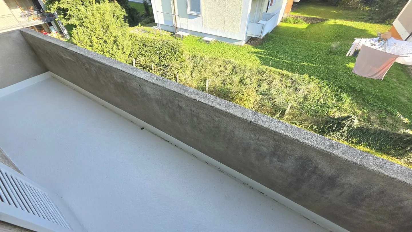 finely renovated, very quiet, garden seating area, preferred neighborhood - Photo 5 of 13