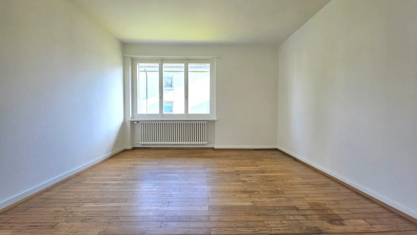 finely renovated, very quiet, garden seating area, preferred neighborhood - Photo 12 of 13