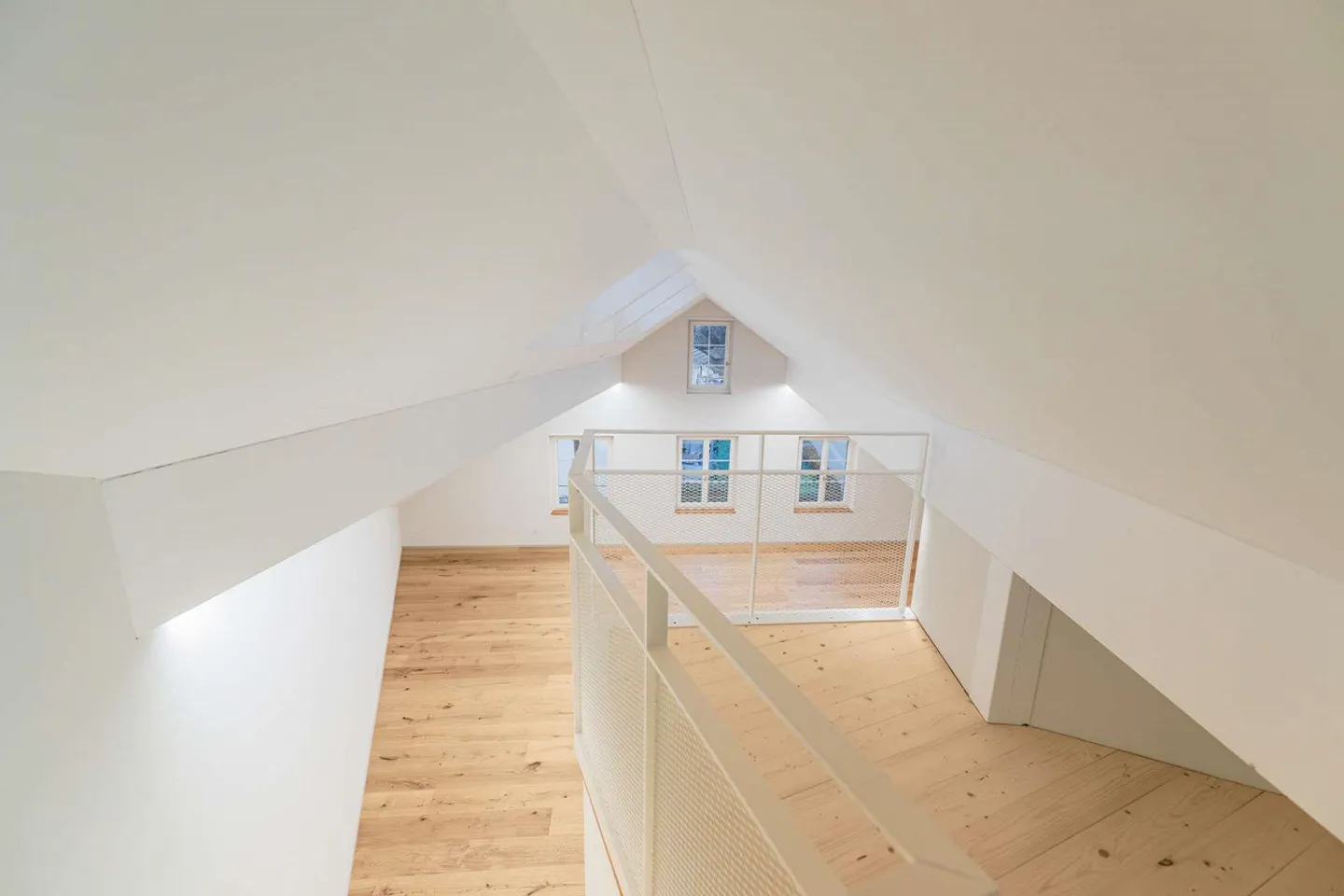 Thurtalstrasse - Existing Charm, Modern Living. - Photo 2 of 6