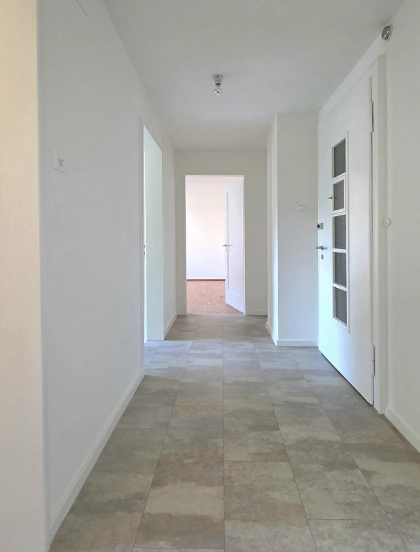 finely renovated, very quiet, garden seating area, preferred neighborhood - Photo 10 of 13