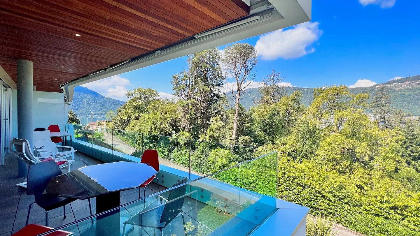 Modernes Apartment mit Seeblick - Foto 2 von 17