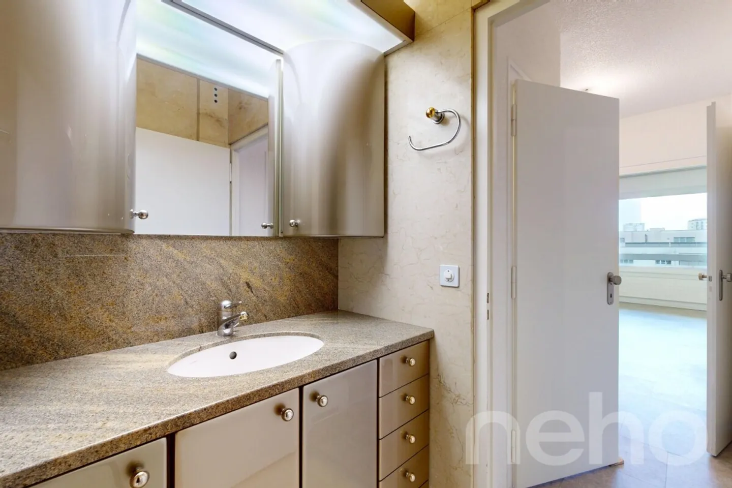 Superb family duplex of 7 rooms in Thônex - Photo 10 of 12