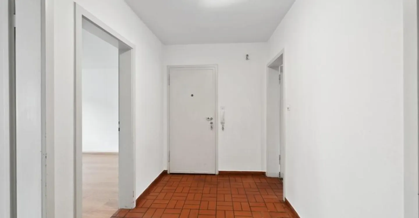 Welcome to your new home - one month's rent free! - Photo 6 of 7