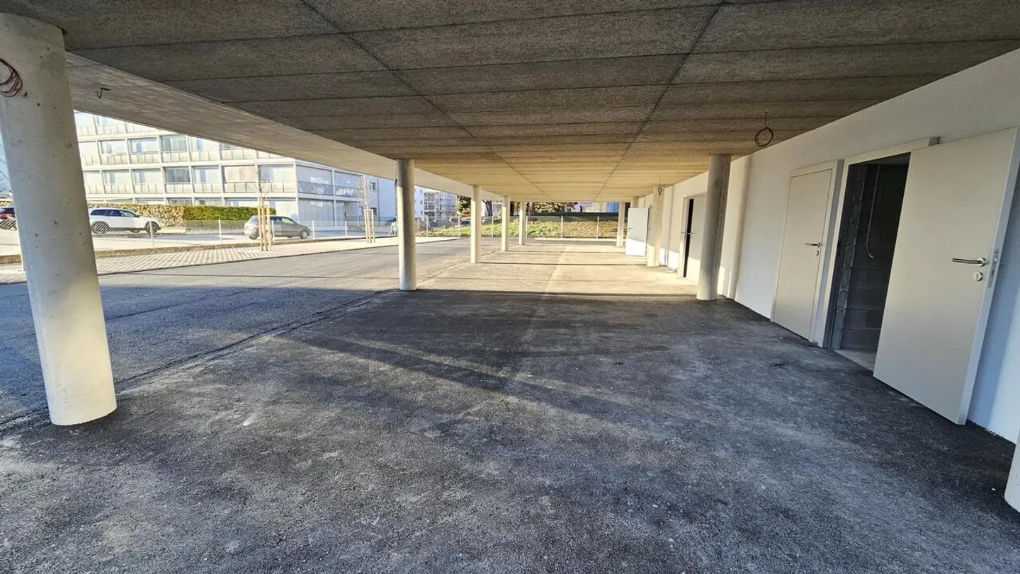 Wunderschöne neue Wohnung mit großem Balkon - Foto 10 von 12