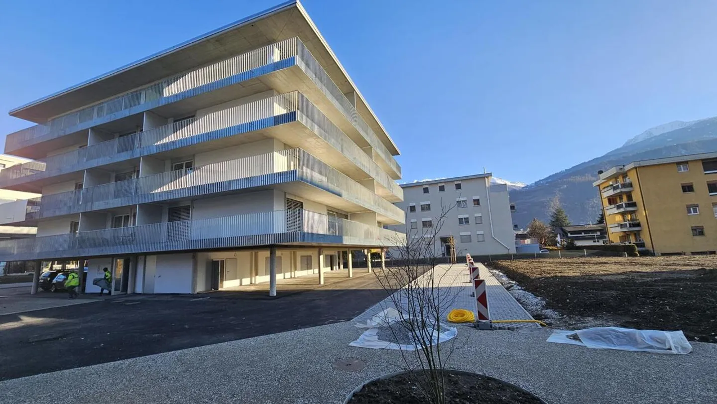 Wunderschöne neue Wohnung mit großem Balkon - Foto 11 von 12