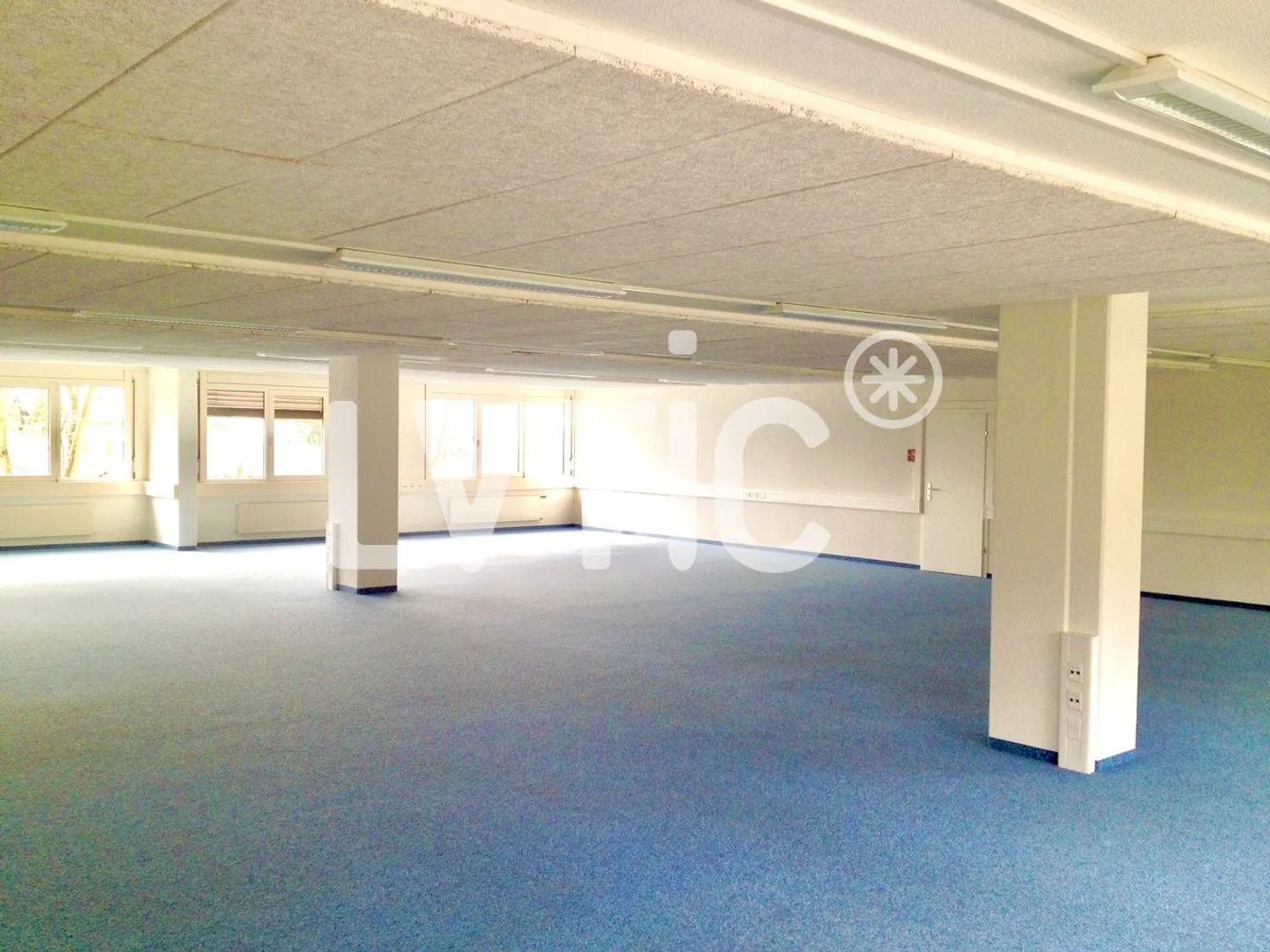 Offices, 125 m2 premises for rent in Crissier - Photo 3 of 7