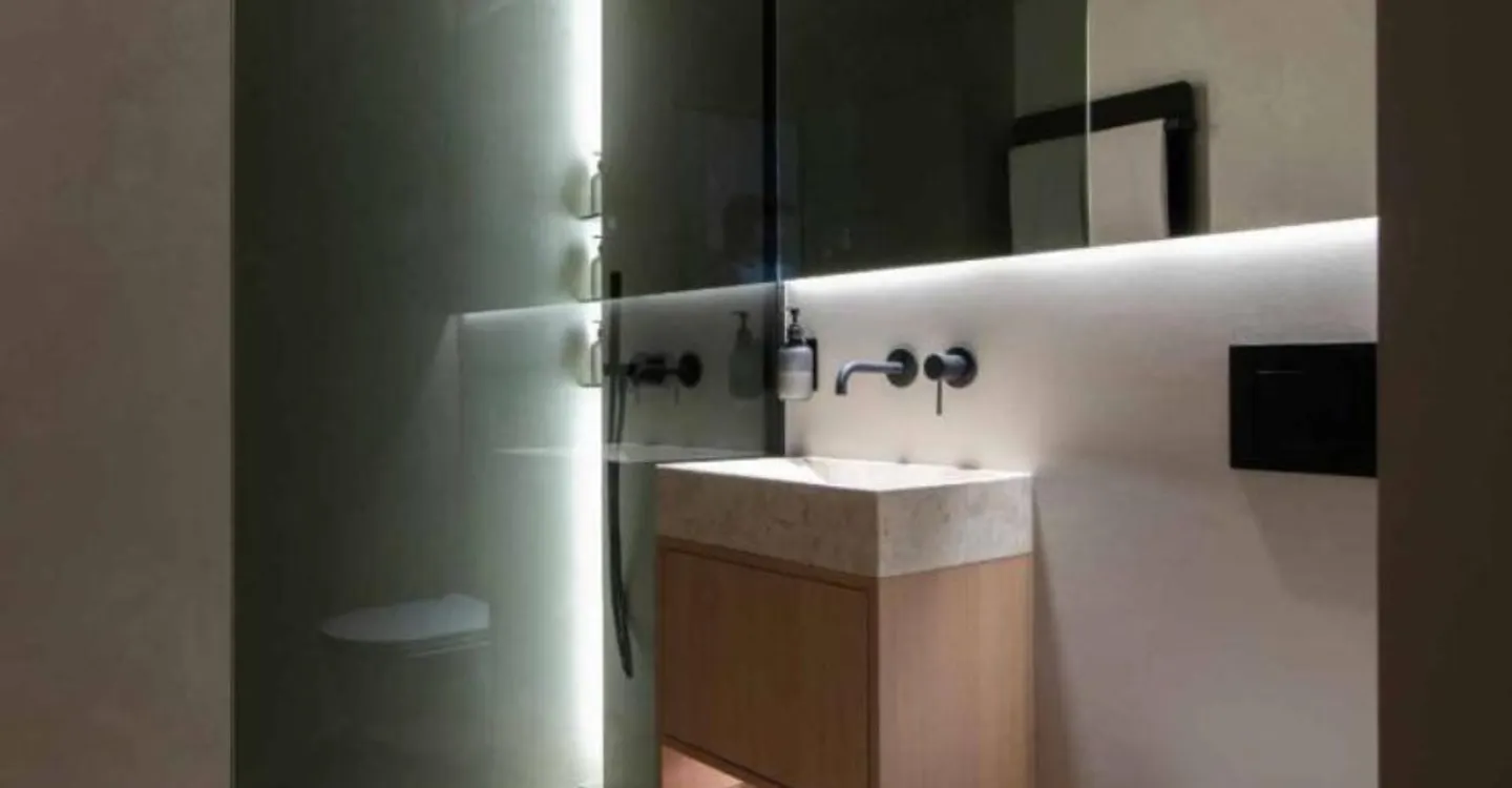 Luxury Apartment - Photo 5 of 12