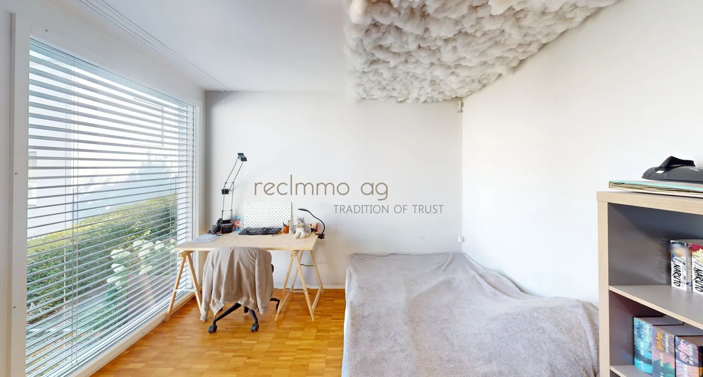 Casa familiare a schiera di 6,5 stanze moderna e luminosa con giardino a Obfelden - Foto 9 di 13