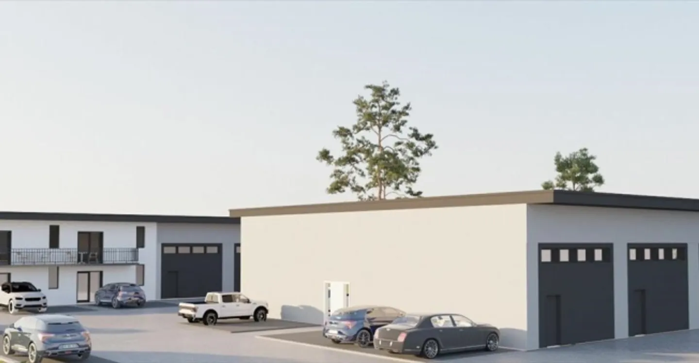 Mixed-use building for rent - Photo 11 of 11