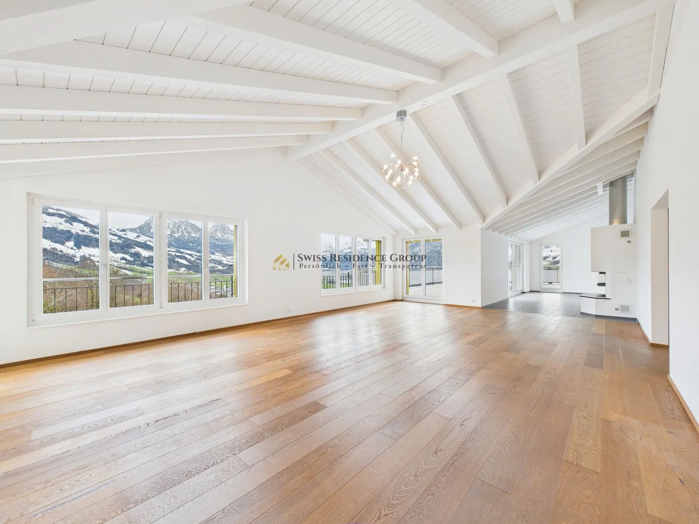 Esclusivo attico di 5,5 stanze con vista panoramica e ampie terrazze - Foto 7 di 33