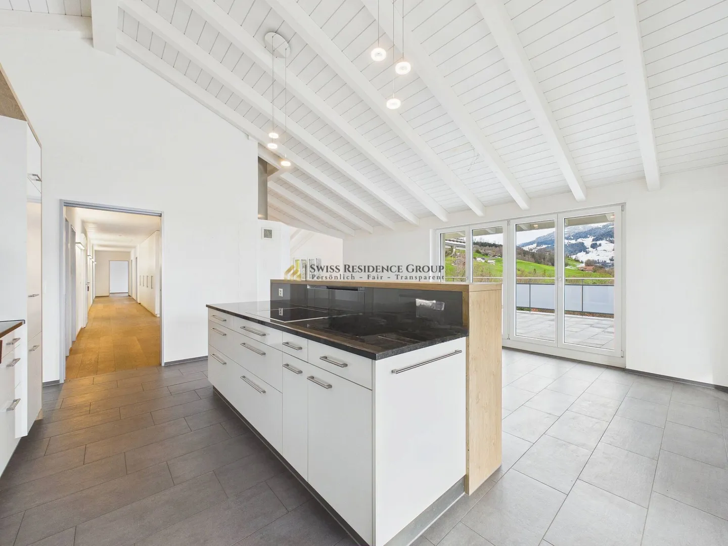 Esclusivo attico di 5,5 stanze con vista panoramica e ampie terrazze - Foto 4 di 33