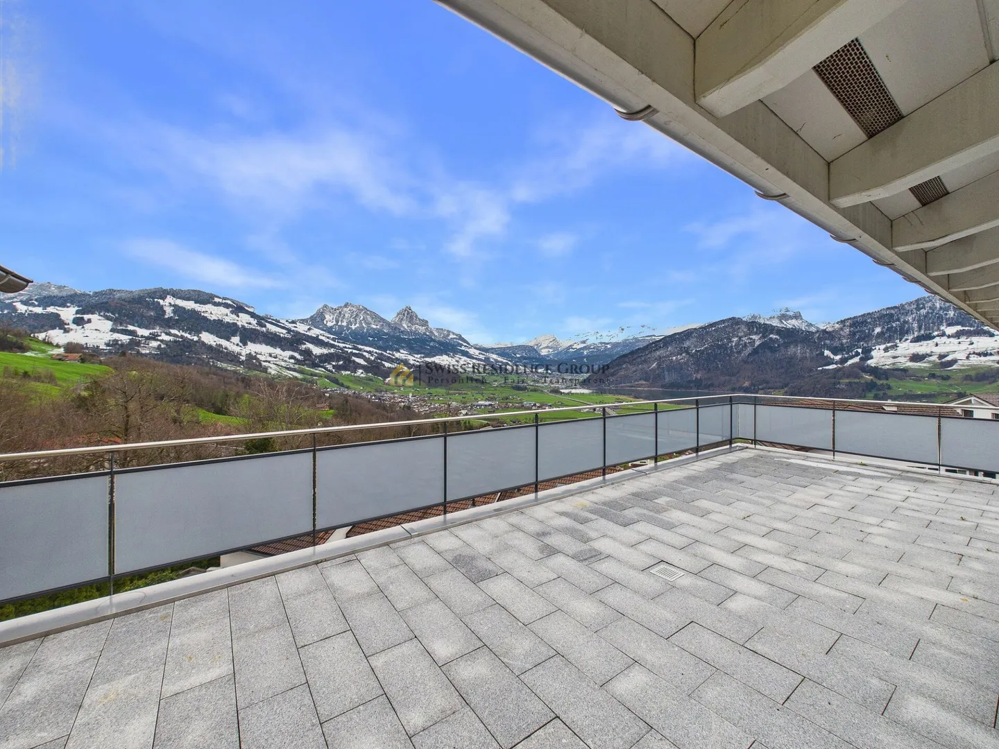 Esclusivo attico di 5,5 stanze con vista panoramica e ampie terrazze - Foto 9 di 33