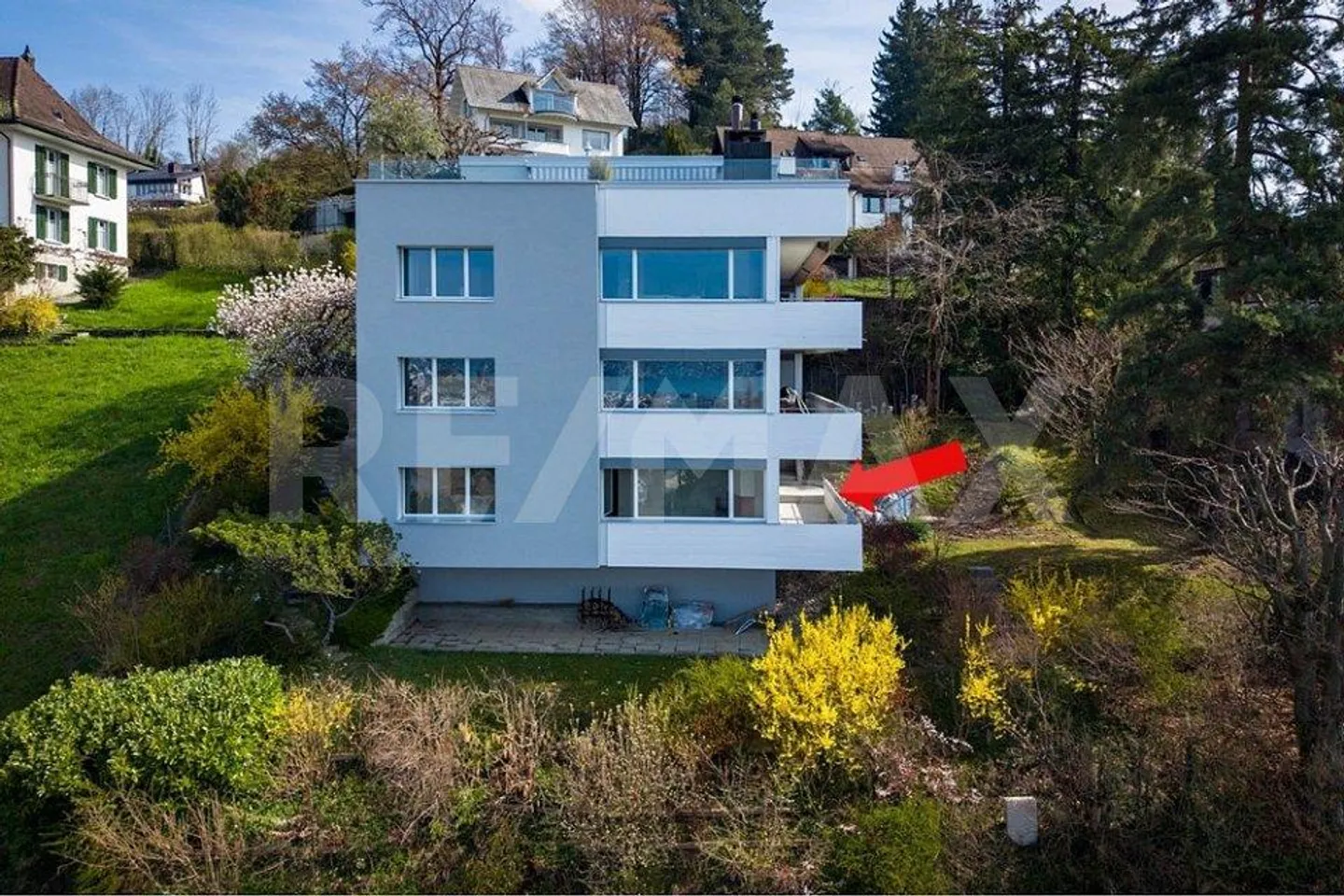 Posizione da sogno con vista lago e montagna non ostacolata - Foto 2 di 13
