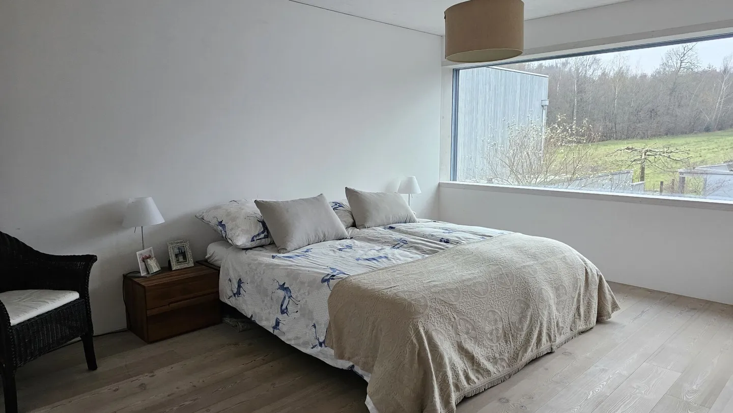 Family-friendly and in a quiet location next to Aarau Large (double) single-family house in the quiet Aarauerfeld in Suhr - Photo 5 of 14