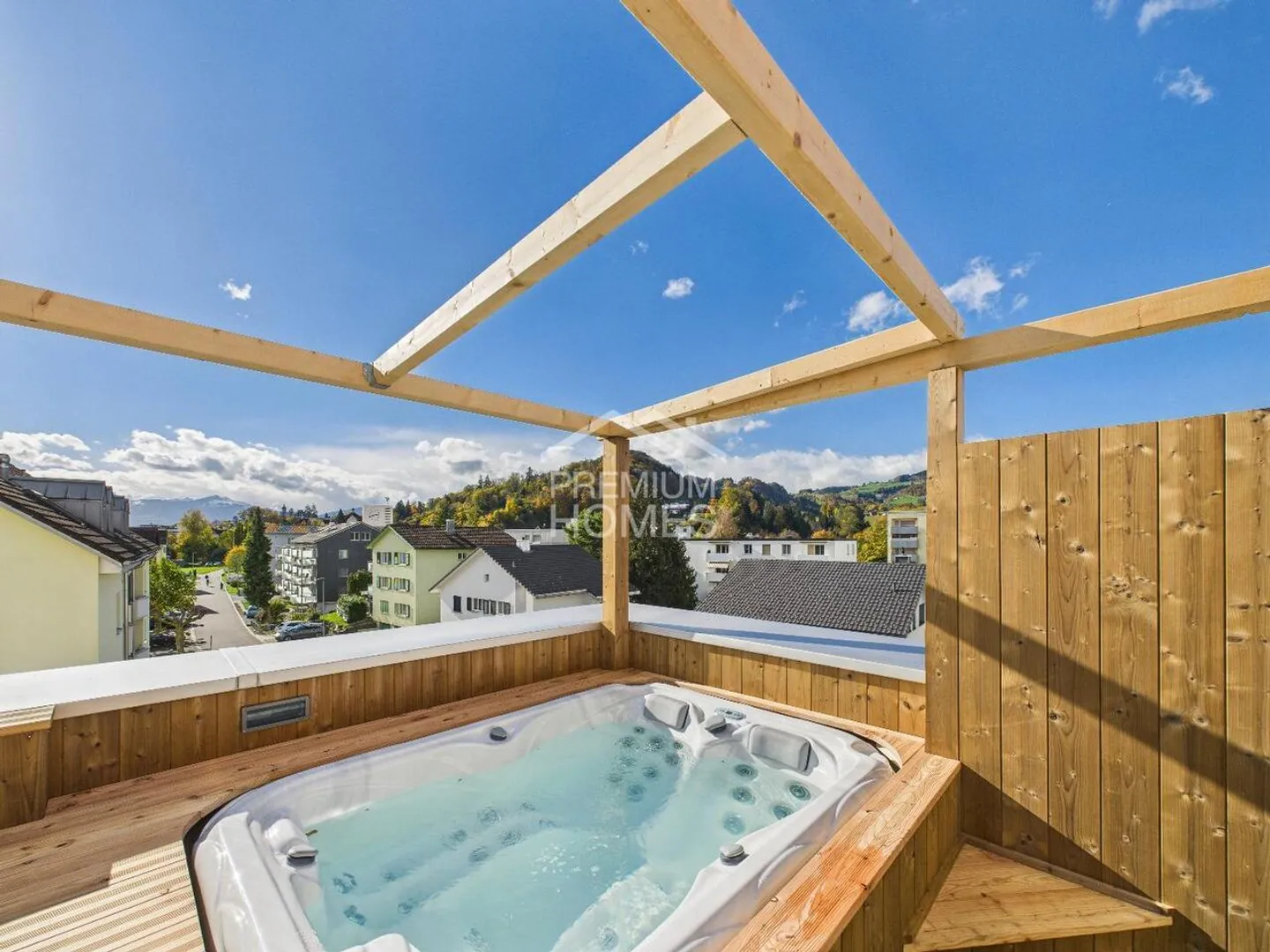 Luxuriöse Attikawohnung mit Wellness - Foto 4 von 11