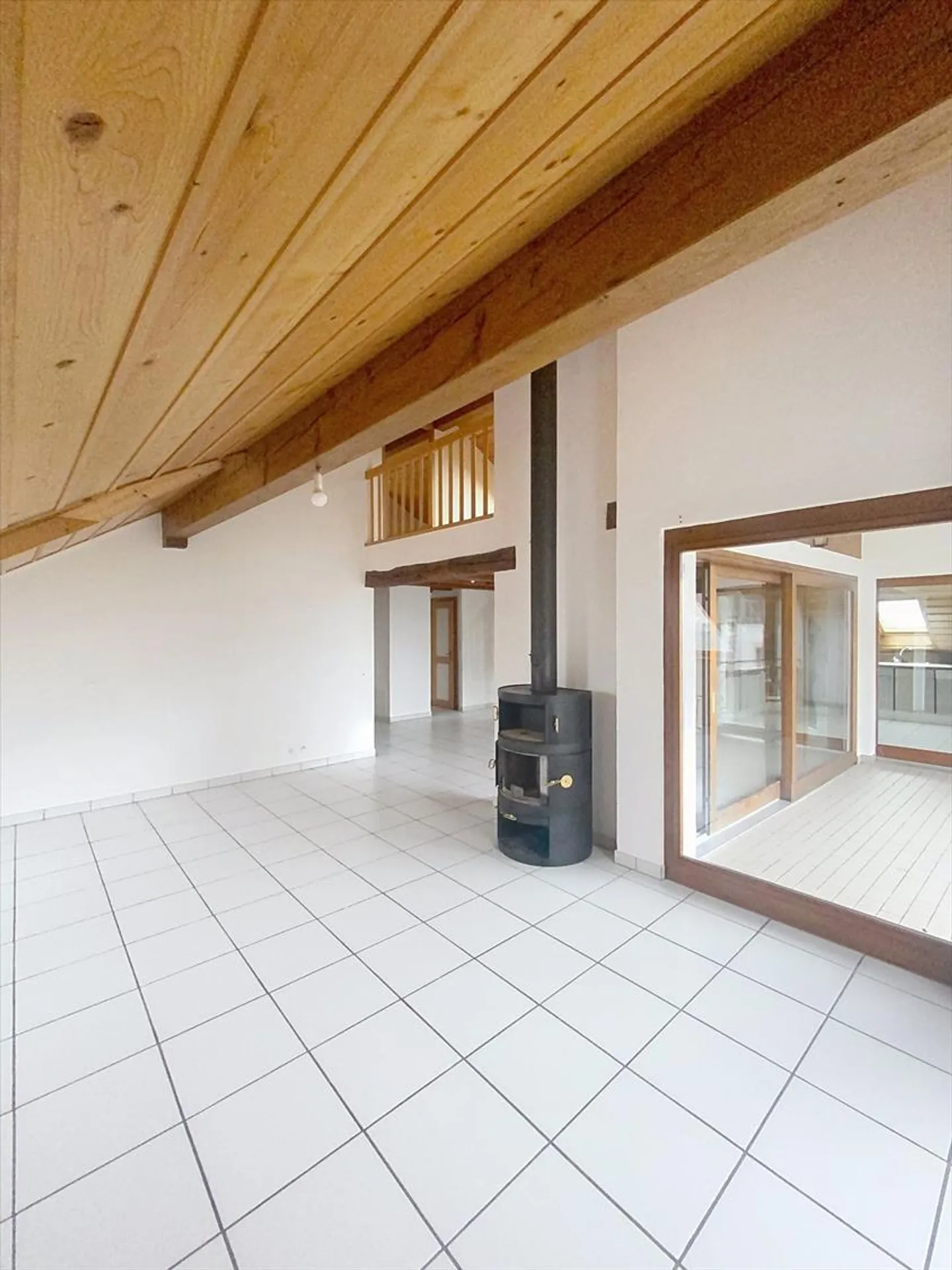 5,5-Zimmer-Wohnung im 2. Stock - Foto 1 von 8