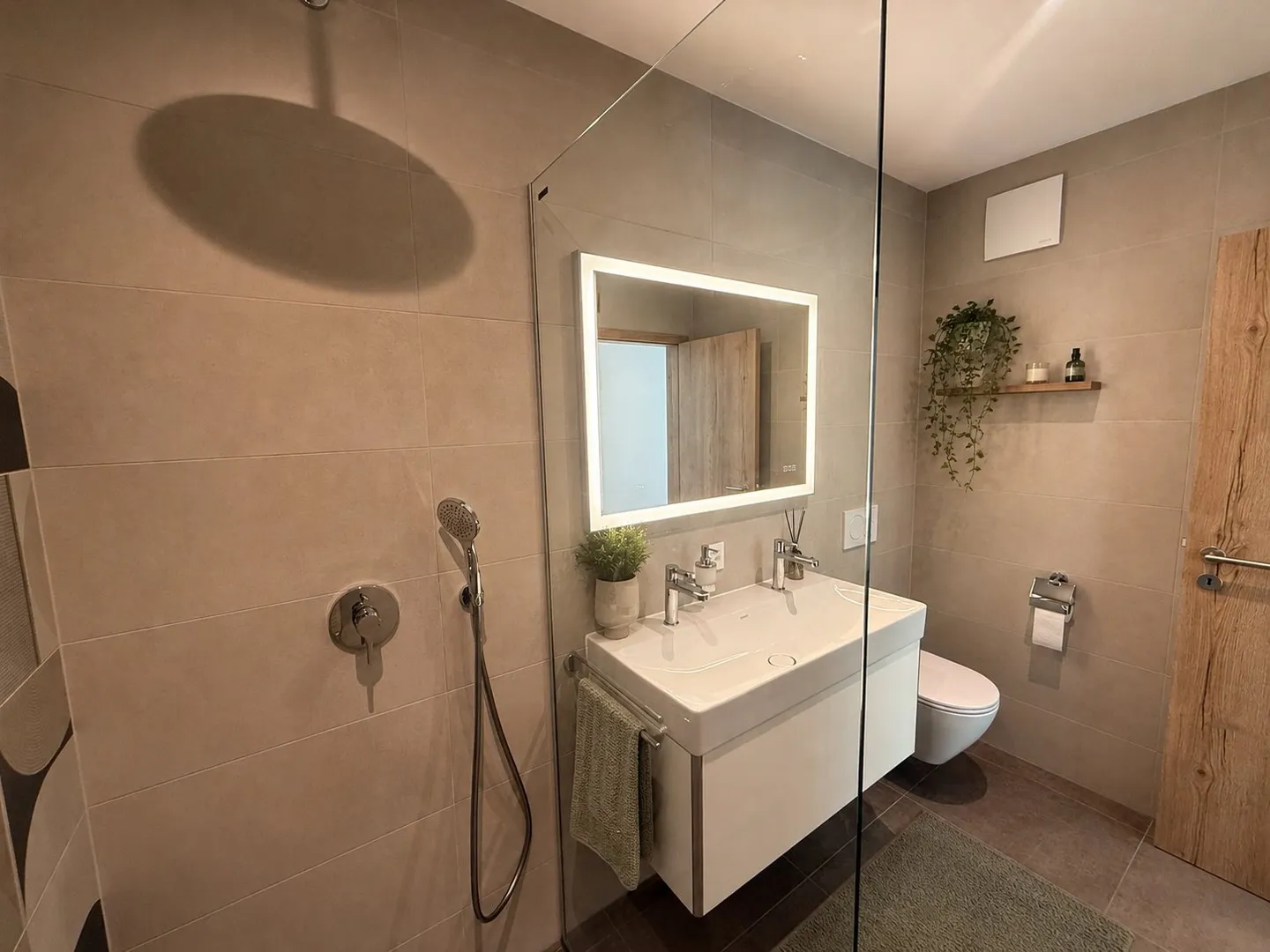 Charming Garden Apartment - Photo 9 of 14