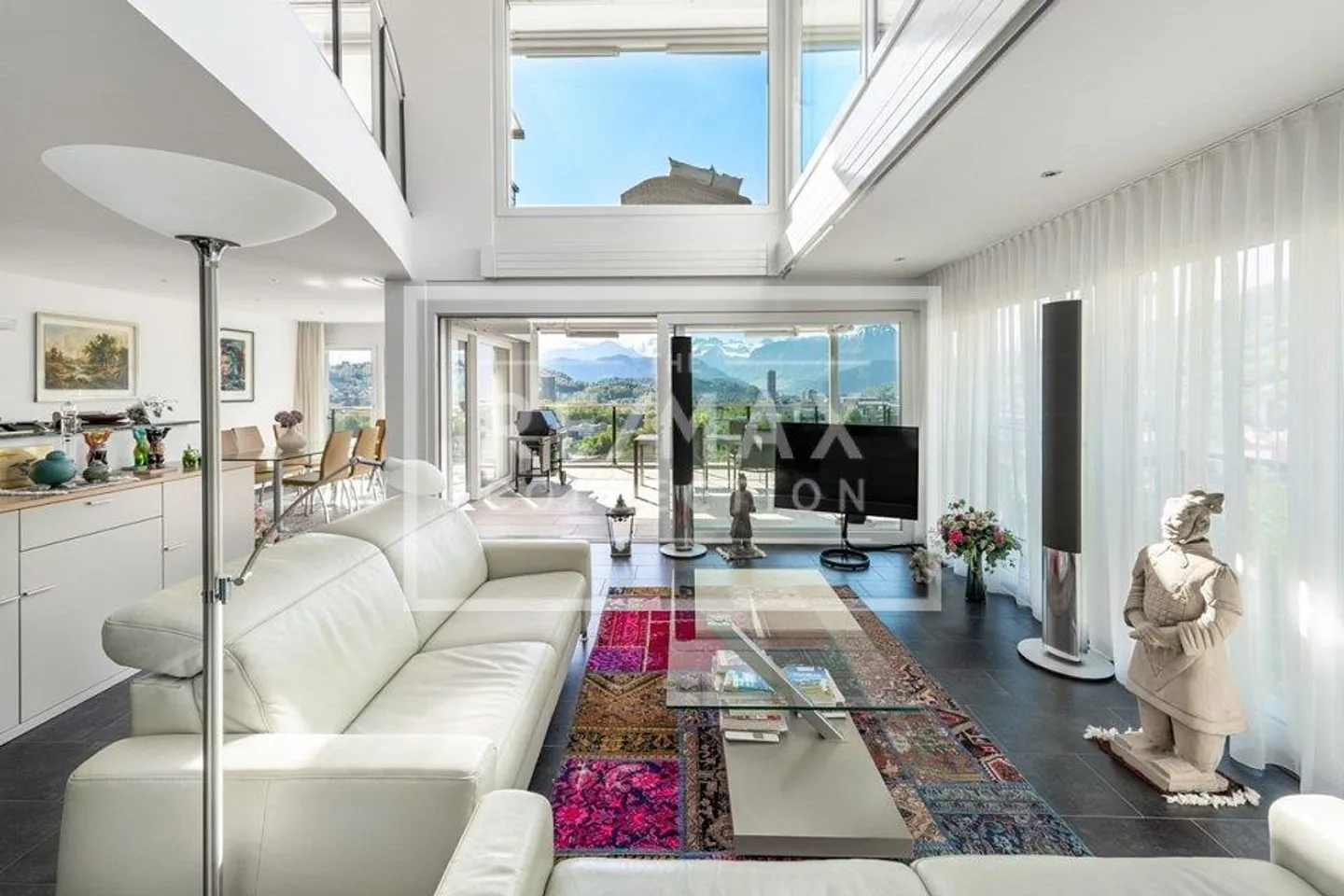 Attic feeling with Pilatus view: Exclusive 5½-room maisonette apartment - Photo 8 of 13