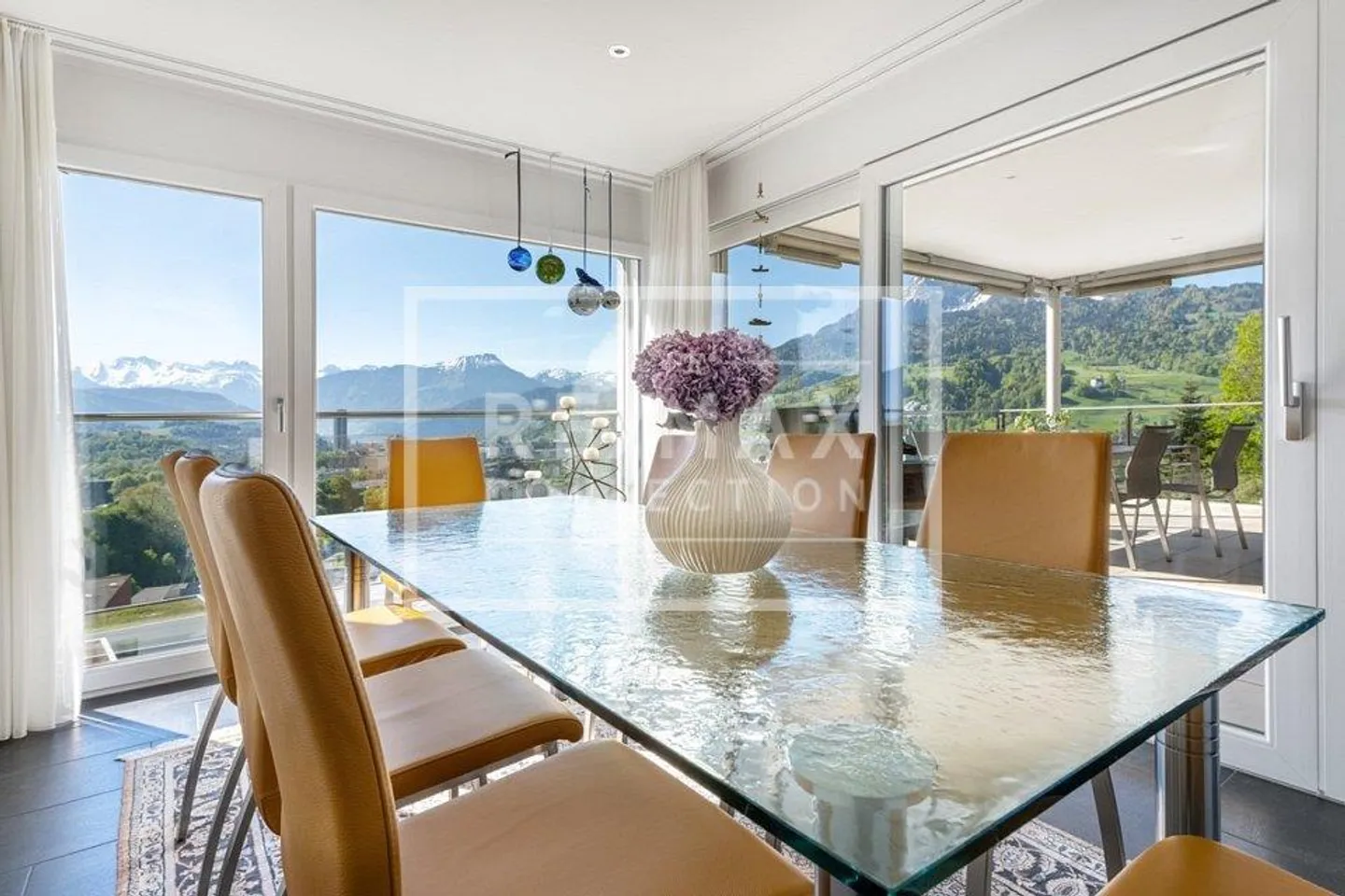 Attic feeling with Pilatus view: Exclusive 5½-room maisonette apartment - Photo 9 of 13