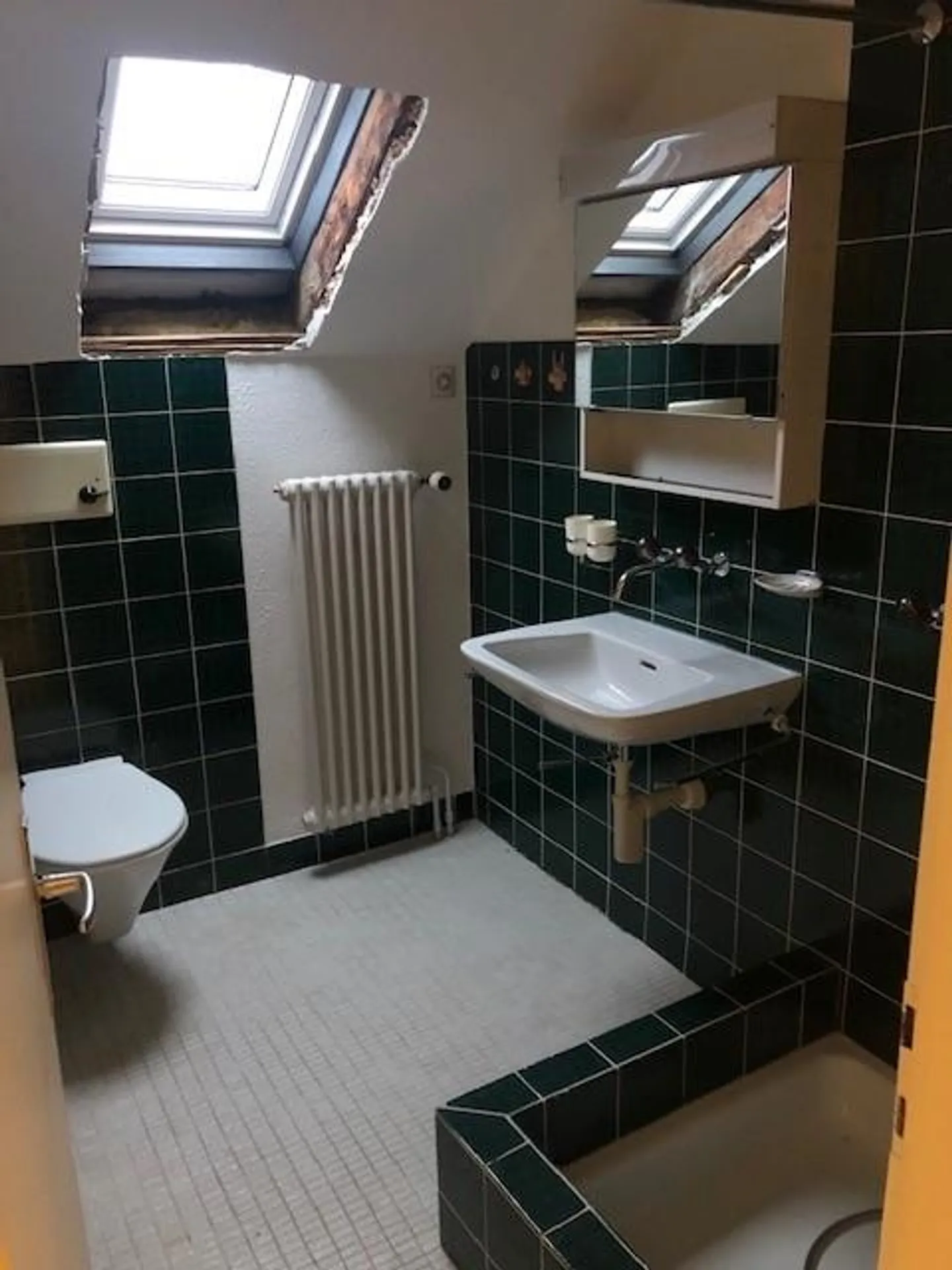 2.5-room attic apartment in a quiet neighborhood - Photo 2 of 6