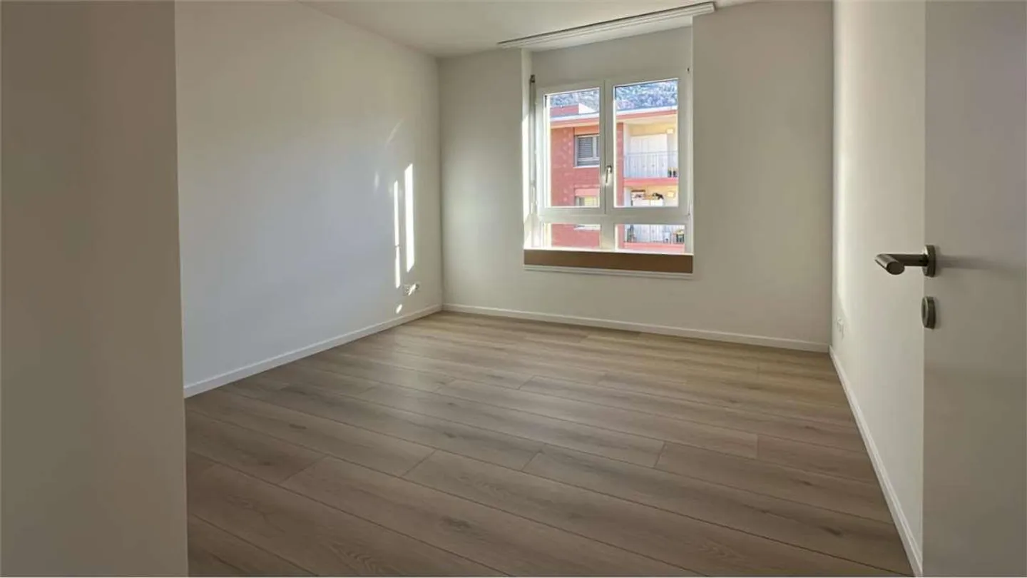 Ristrutturato appartamento di 5,5 locali con terrazzi - Foto 5 di 8