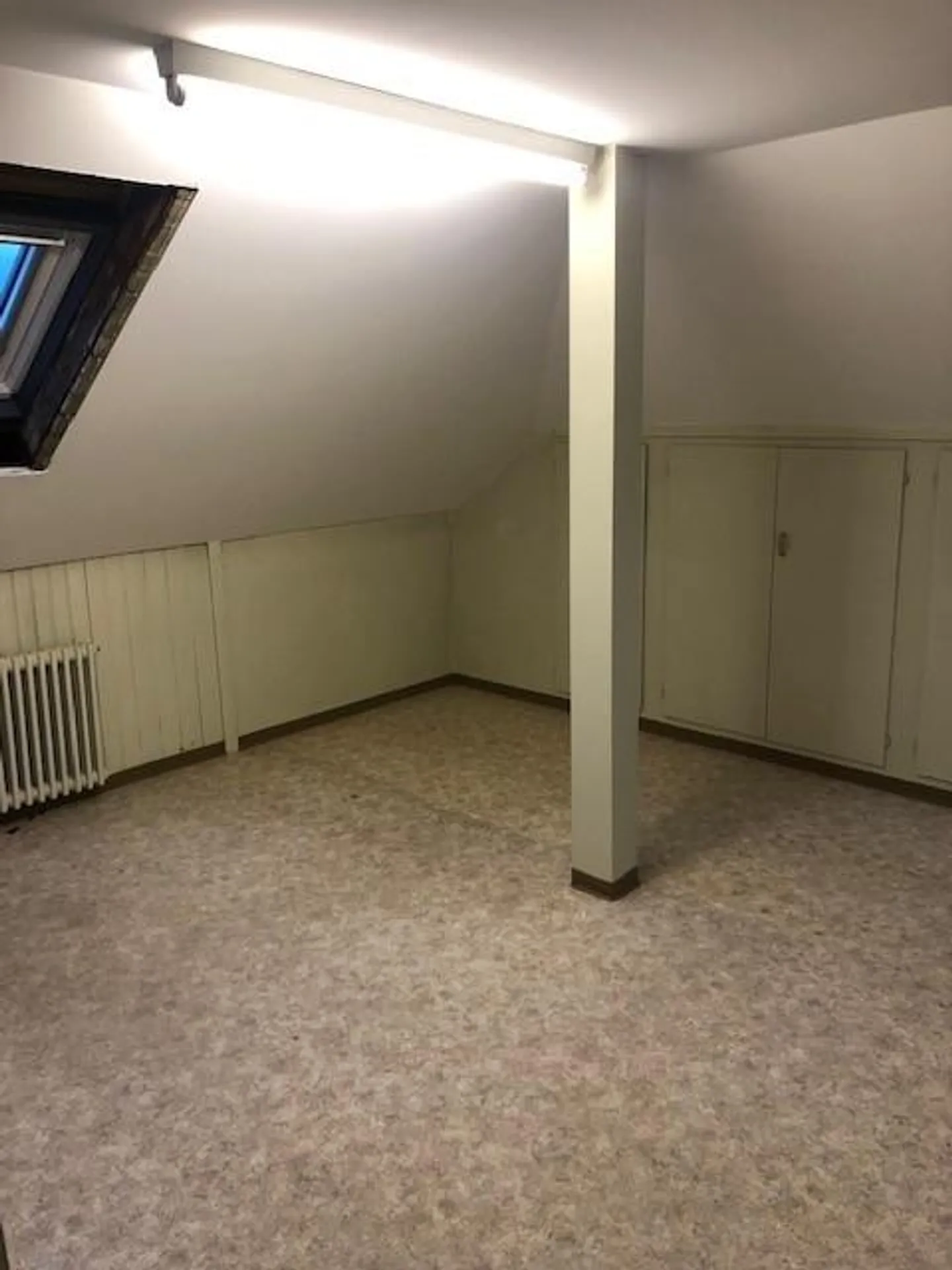 2.5-room attic apartment in a quiet neighborhood - Photo 5 of 6