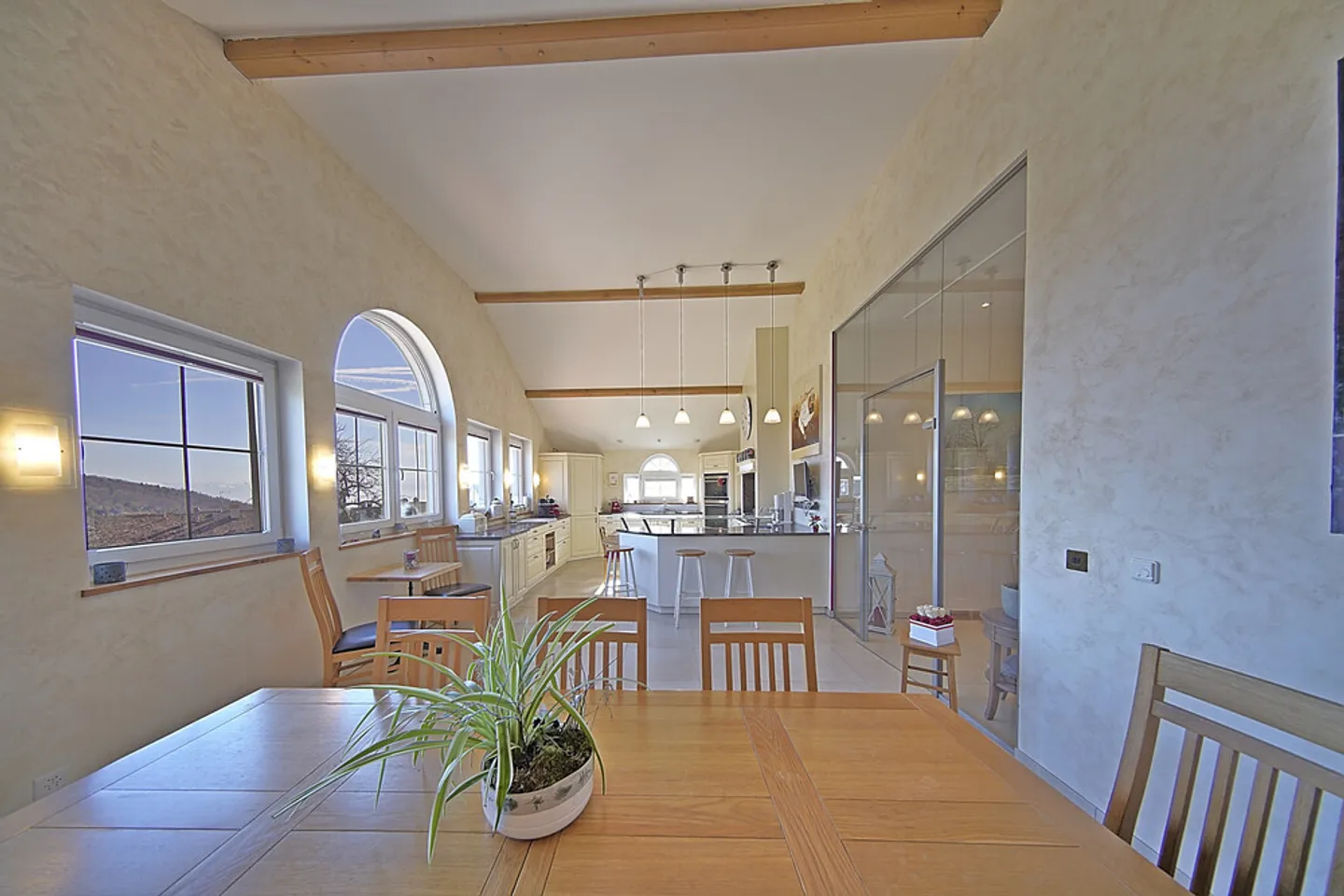 Außergewöhnliche Villa mit 9 Zimmern - 6 Schlafzimmer - Foto 3 von 13