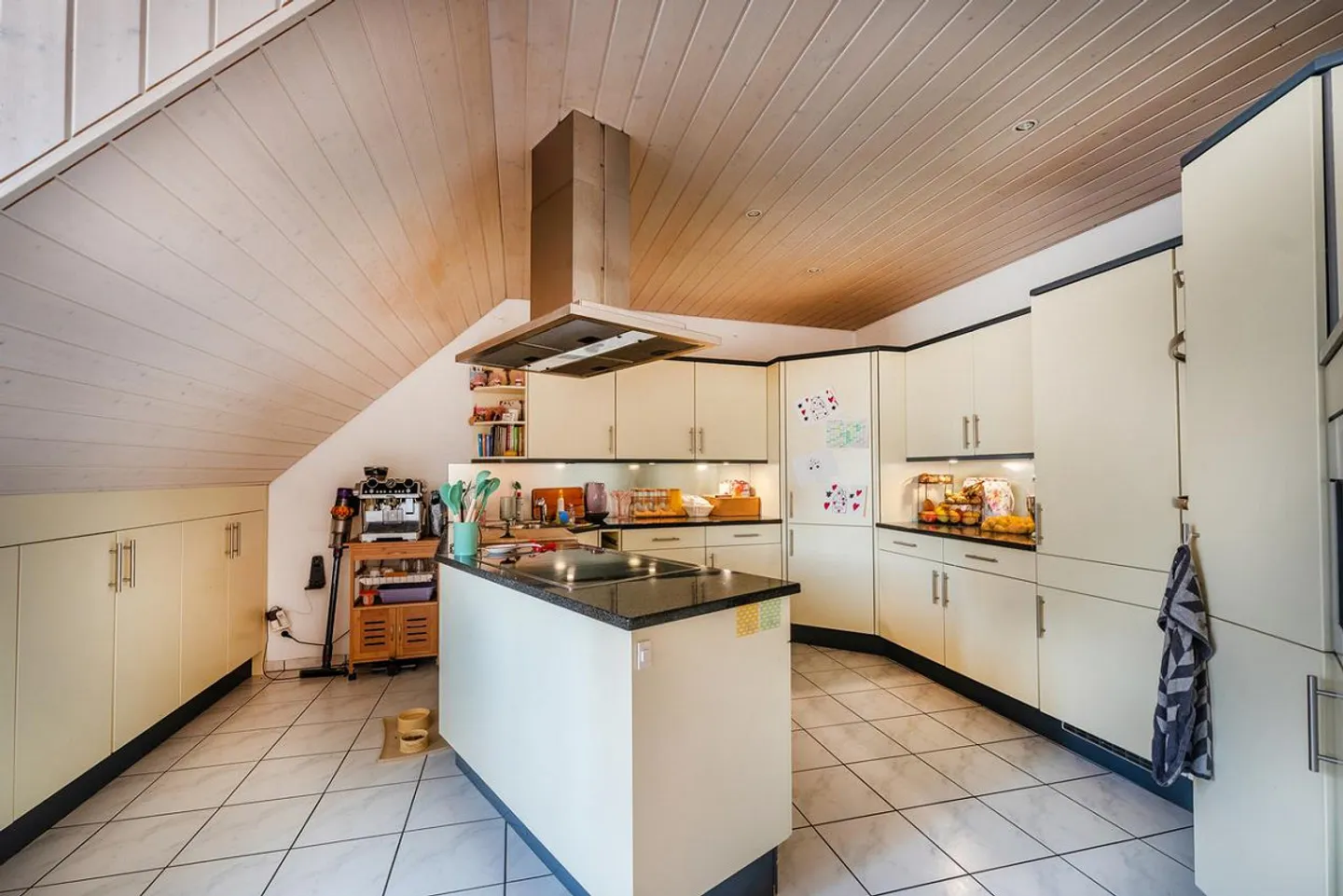 Geräumige 5½-Zimmer-Wohnung - Foto 4 von 14